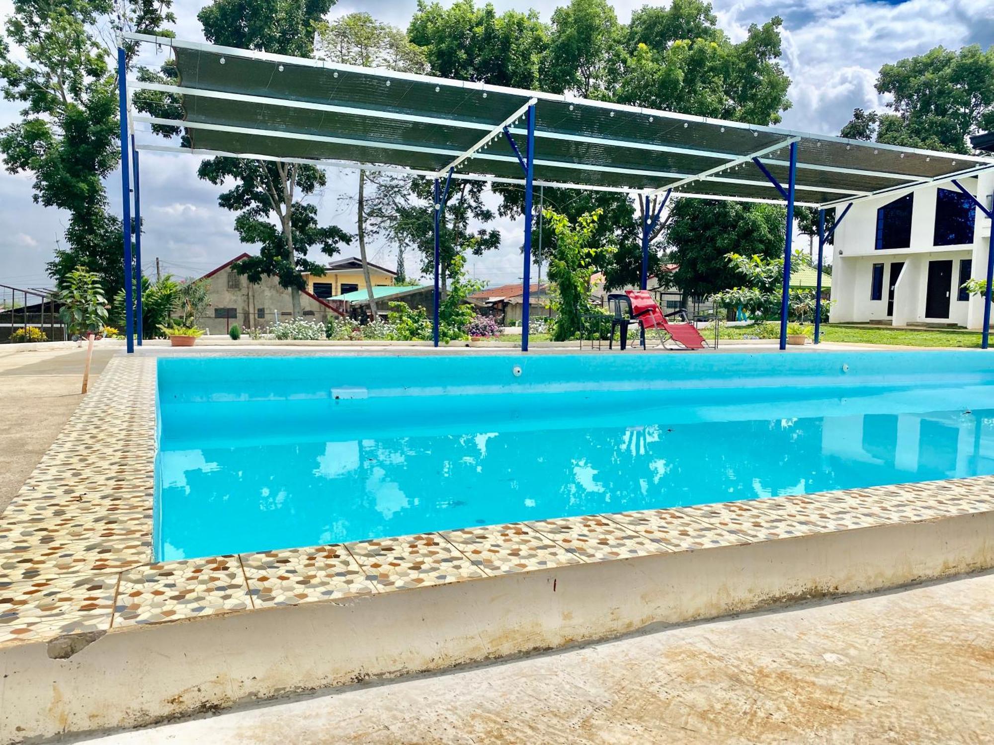 Concetta Tourist Inn Manolo Fortich Εξωτερικό φωτογραφία